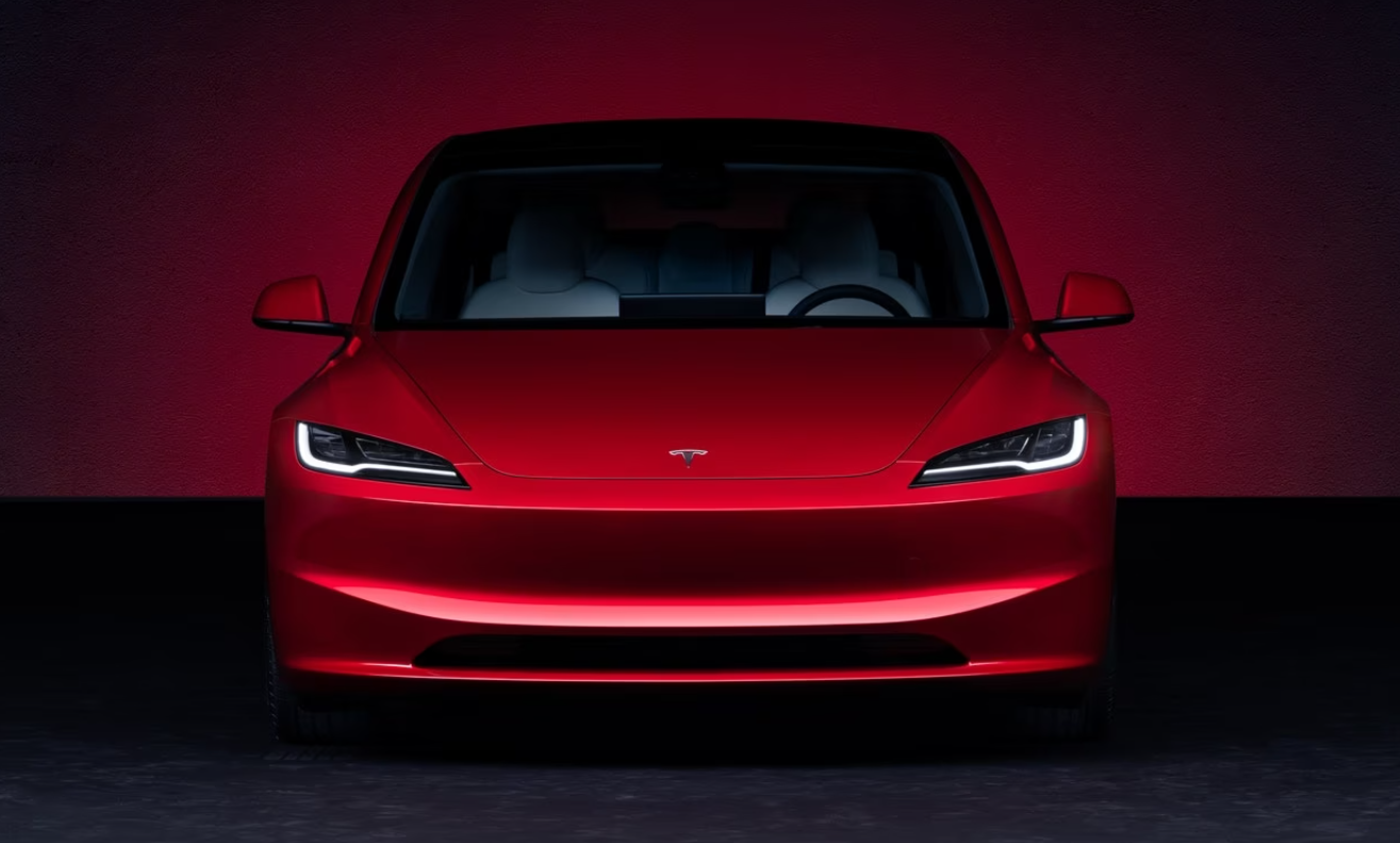 Tesla Model 3 Plaid: Все, что нам известно